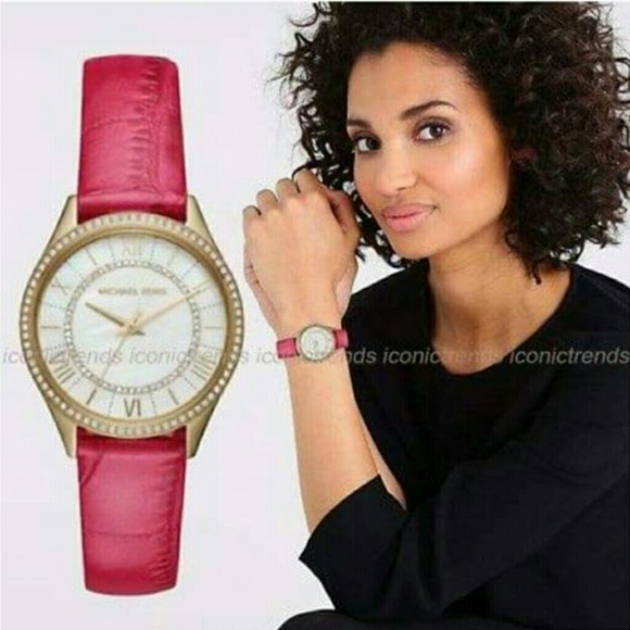 Michael Kors Mini Lauryn Embossed Leather Watch - Picture 8 of 8